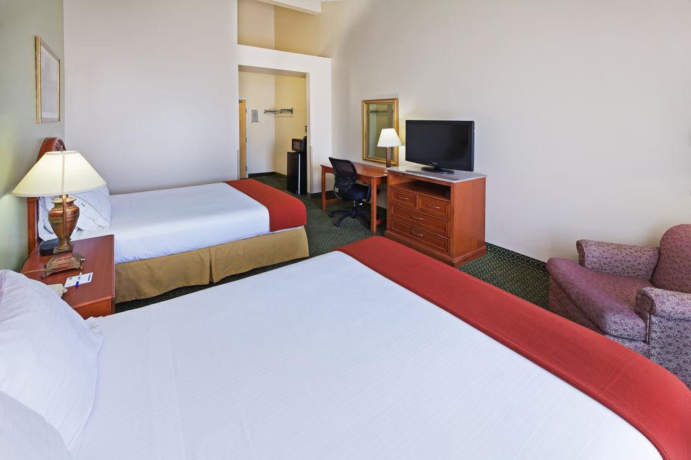 Four Points By Sheraton Dallas Arlington Entertainment District Exterior photo