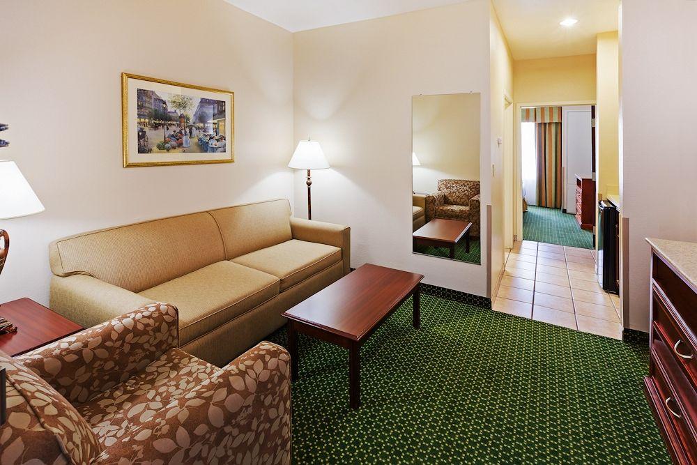 Four Points By Sheraton Dallas Arlington Entertainment District Exterior photo