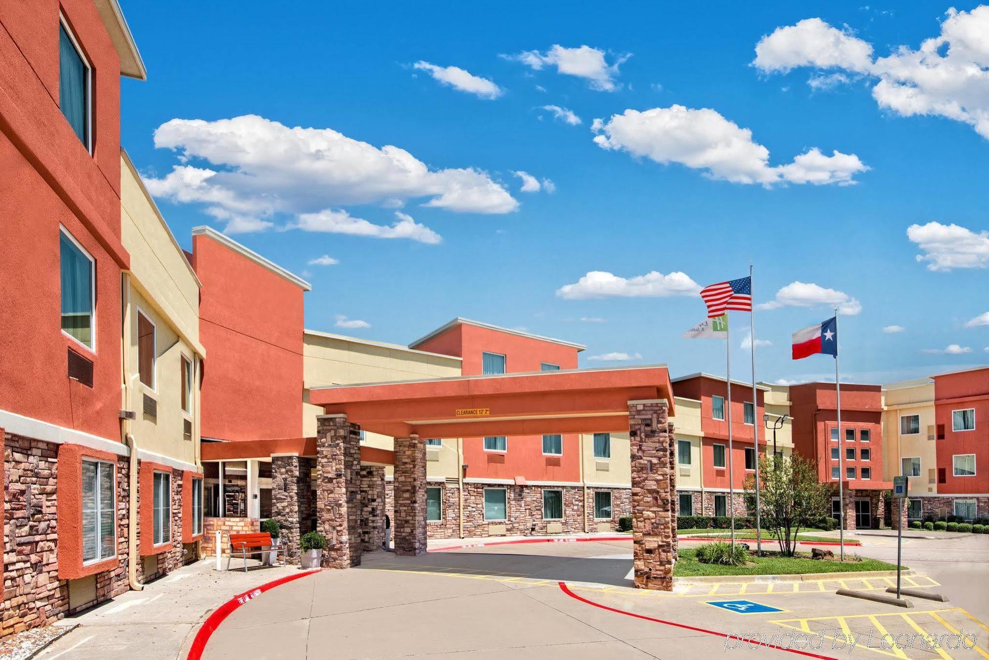 Four Points By Sheraton Dallas Arlington Entertainment District Exterior photo