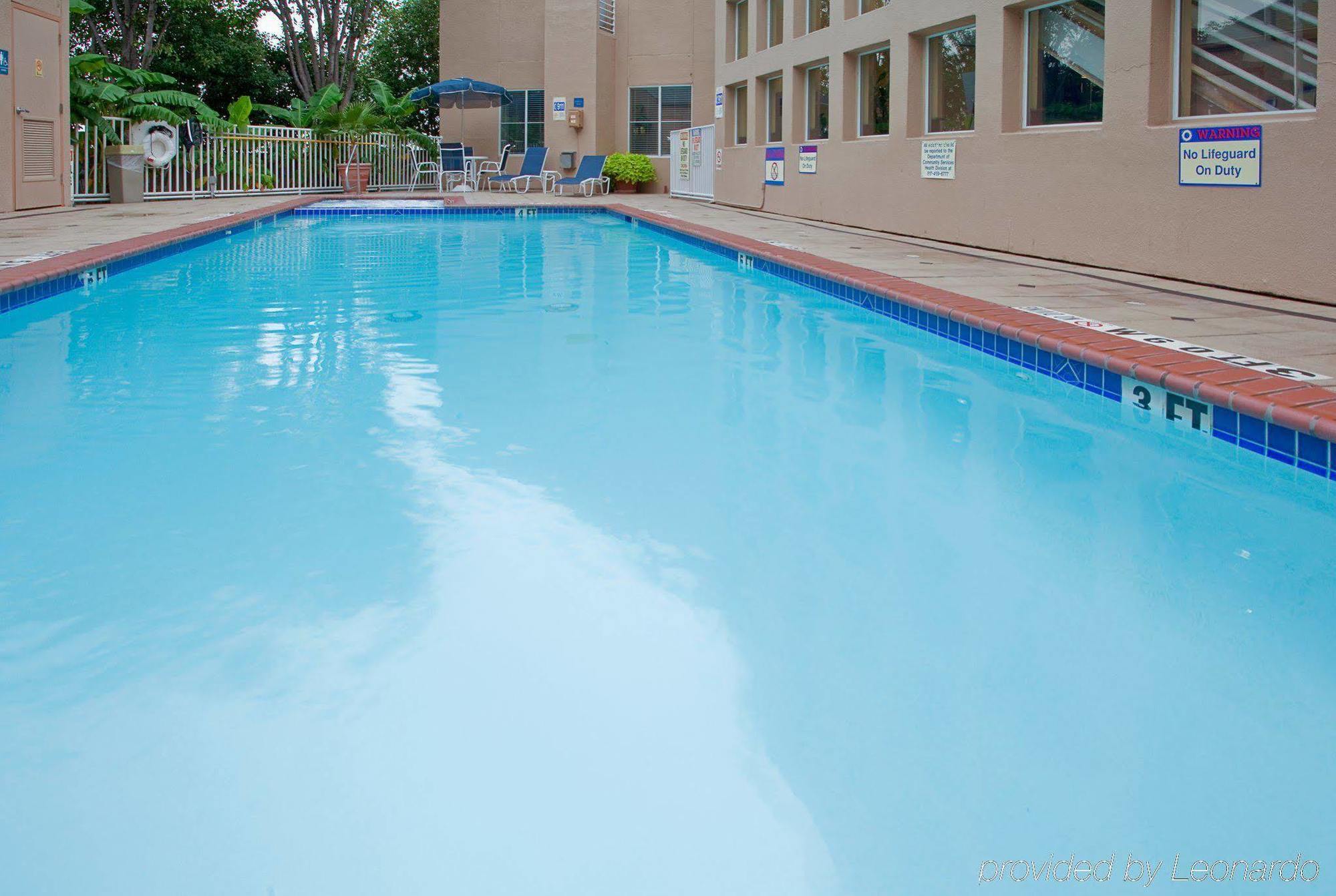 Four Points By Sheraton Dallas Arlington Entertainment District Facilities photo