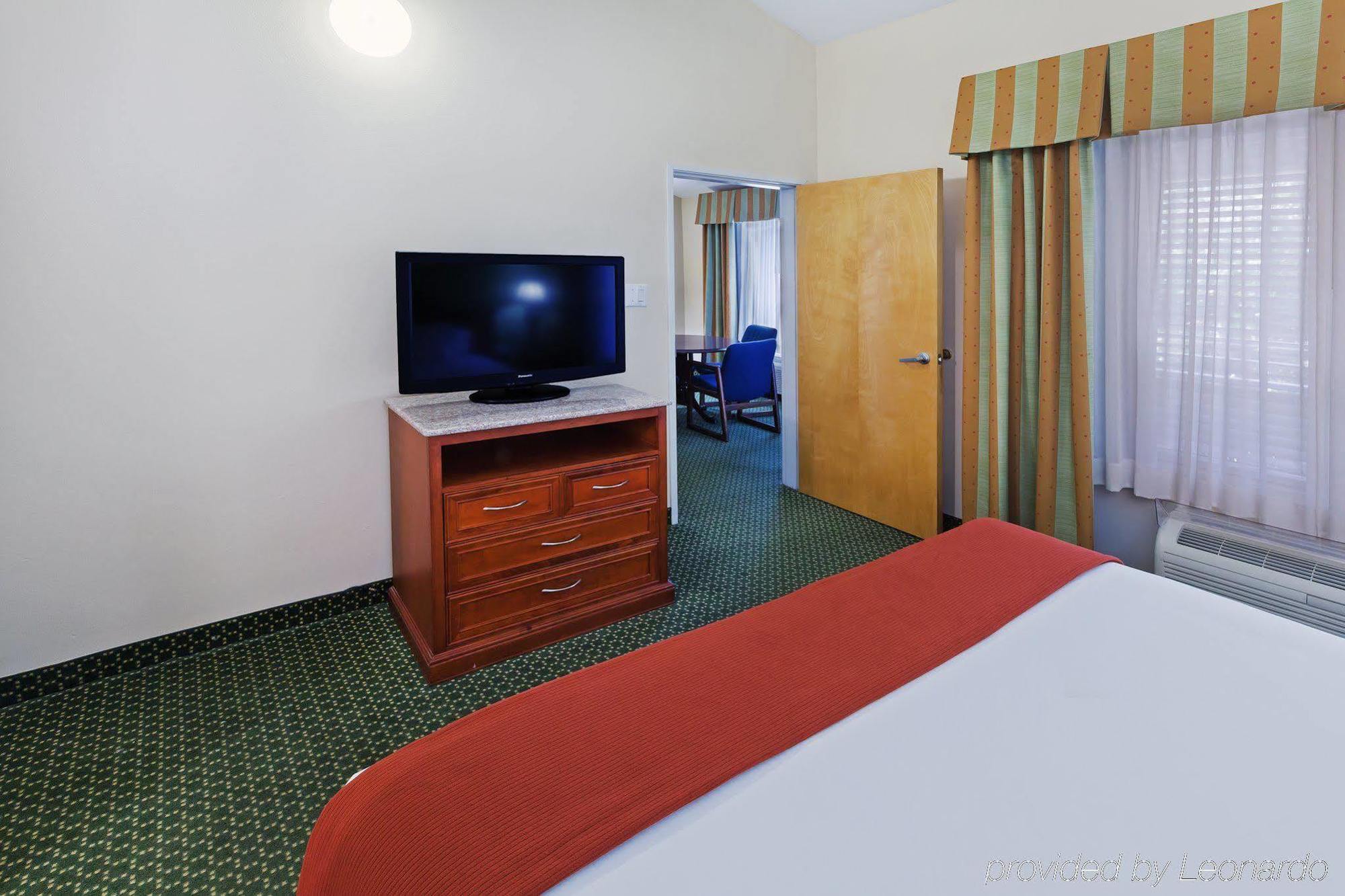 Four Points By Sheraton Dallas Arlington Entertainment District Exterior photo