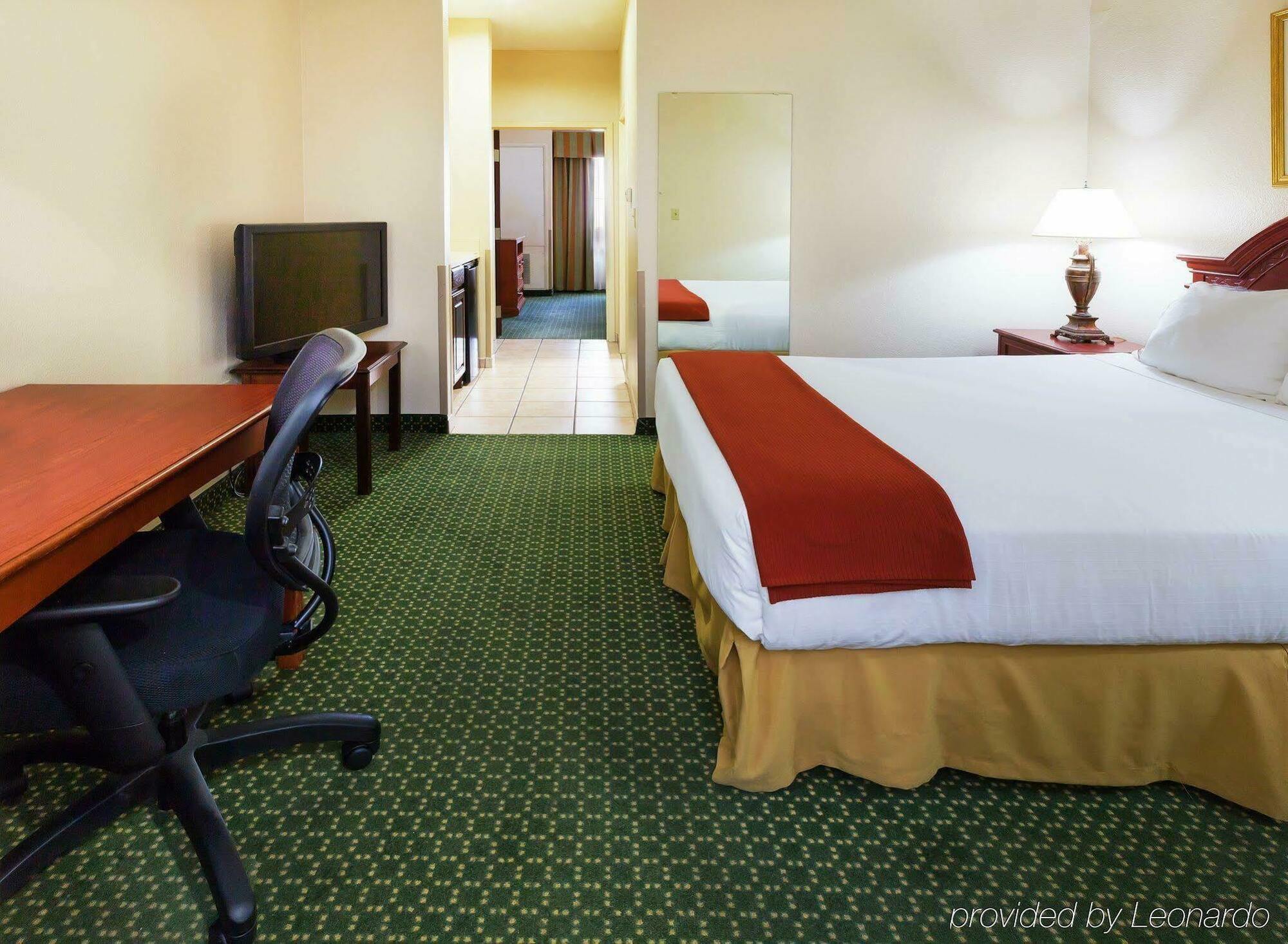 Four Points By Sheraton Dallas Arlington Entertainment District Exterior photo