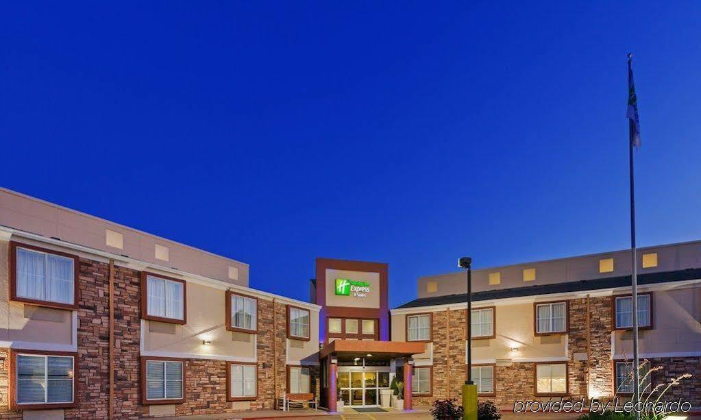 Four Points By Sheraton Dallas Arlington Entertainment District Exterior photo